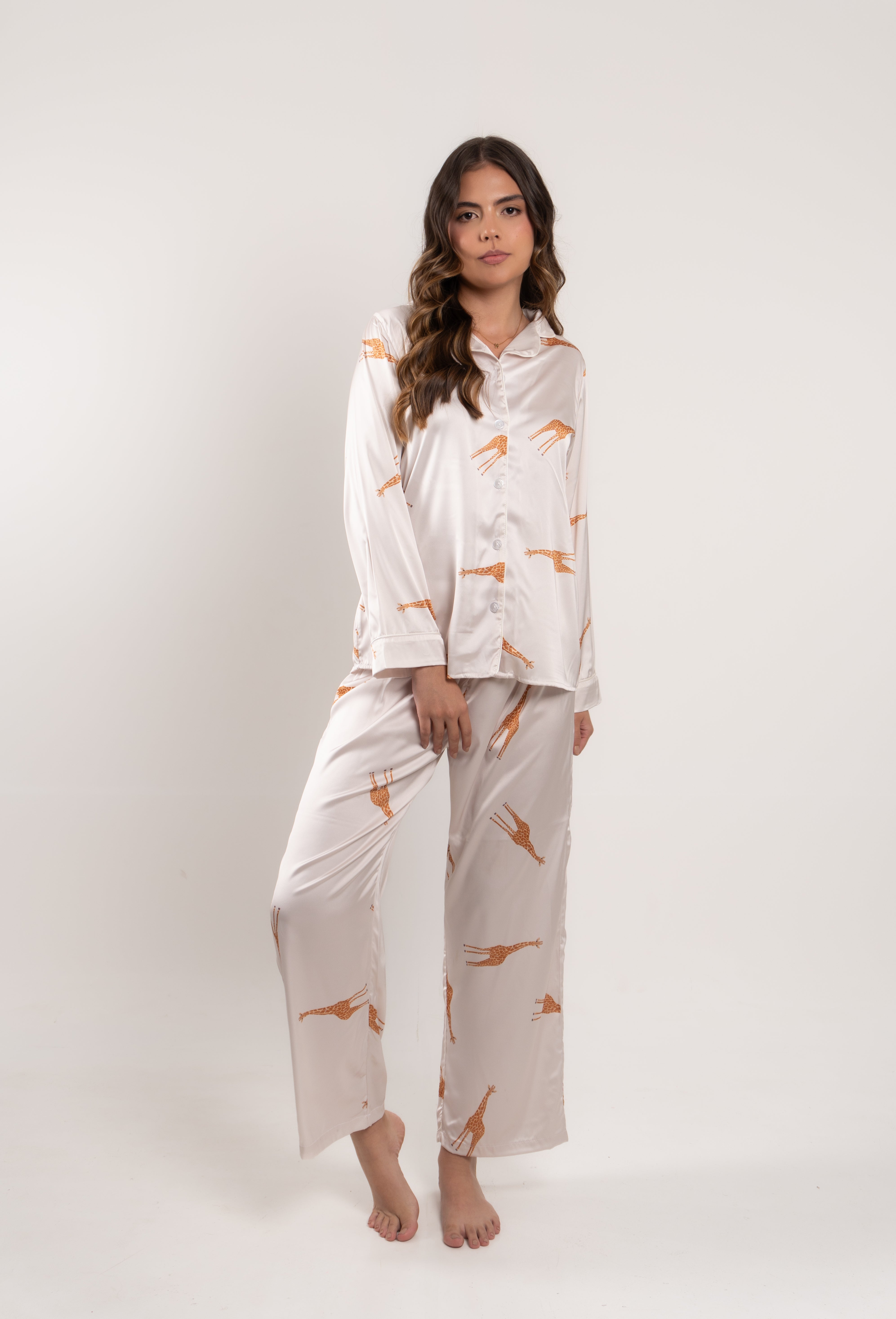 JIRAFAS BEIGE PANTALÓN CAMISA LARGA