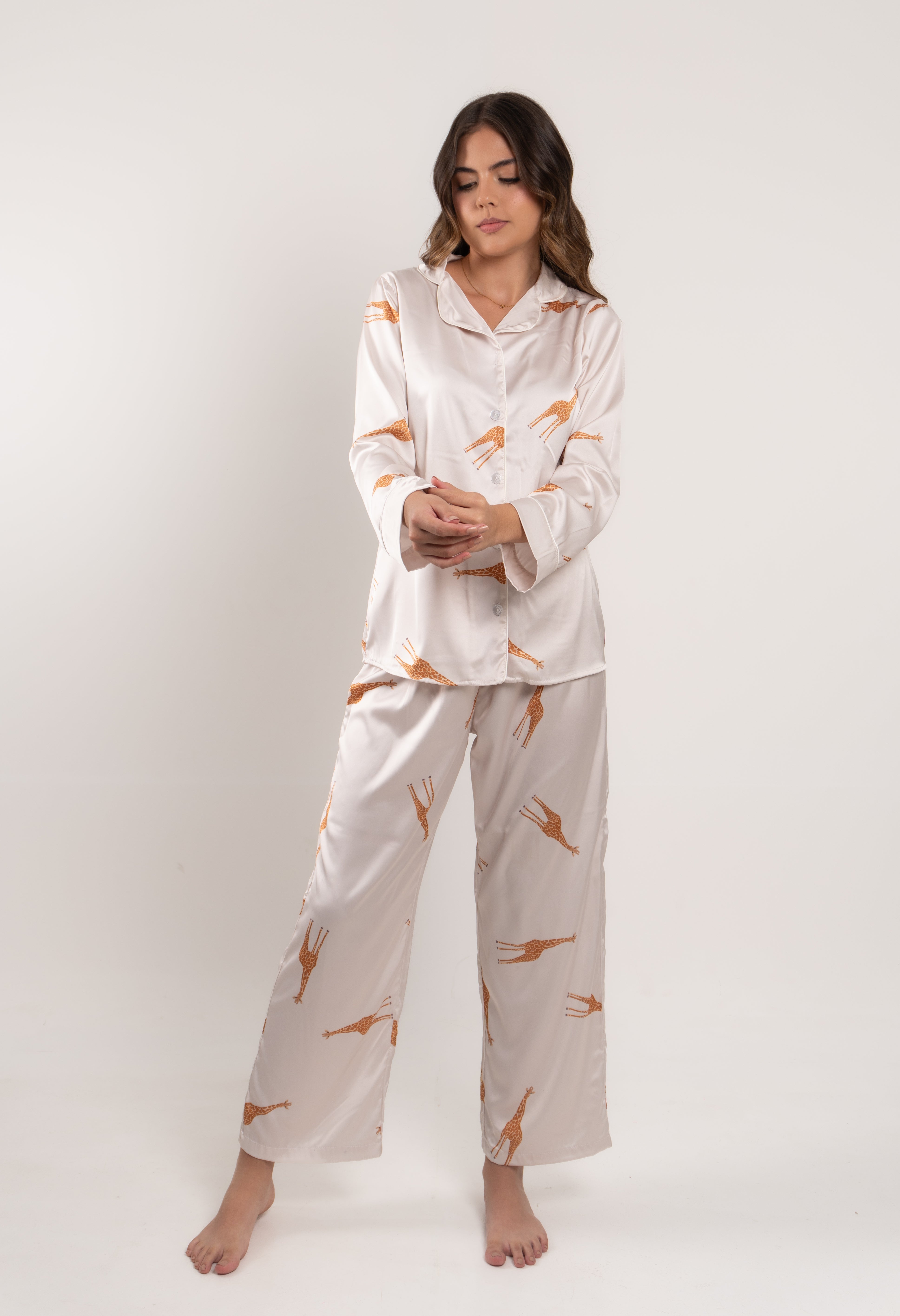 JIRAFAS BEIGE PANTALÓN CAMISA LARGA